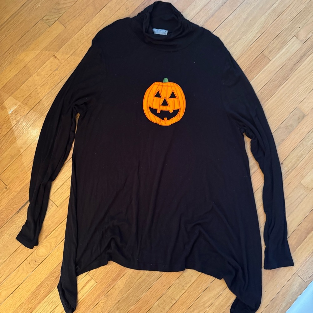 Black Top with Pumpkin Design